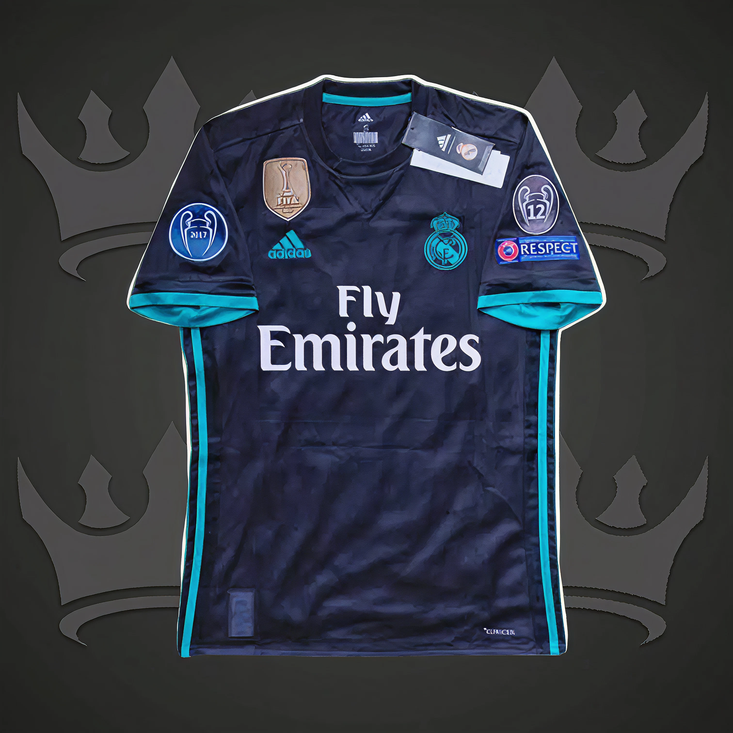 Real Madrid 2017/18 Away Retro Kit (Short)