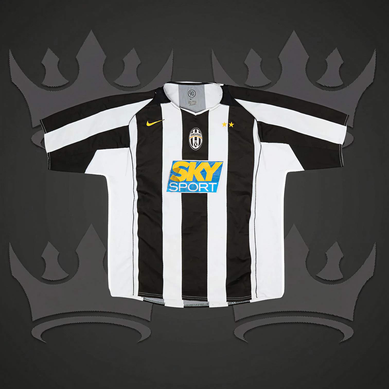 Juventus 2004/05 Home Retro Kit