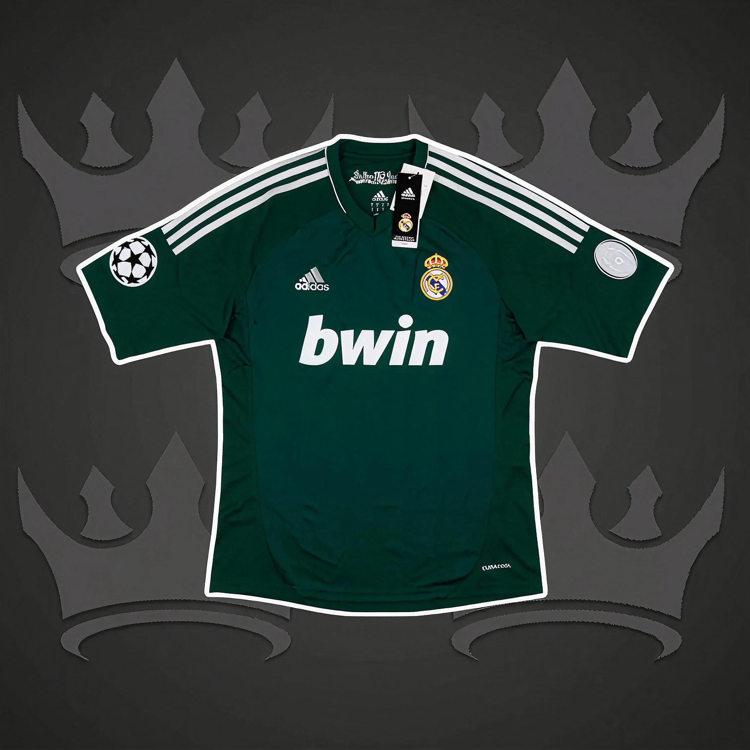 Real Madrid 2012/13 Third Retro Kit (Short)