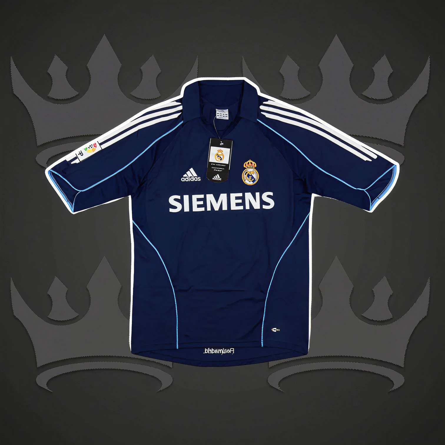 Real Madrid 2005/06 Away Retro Kit
