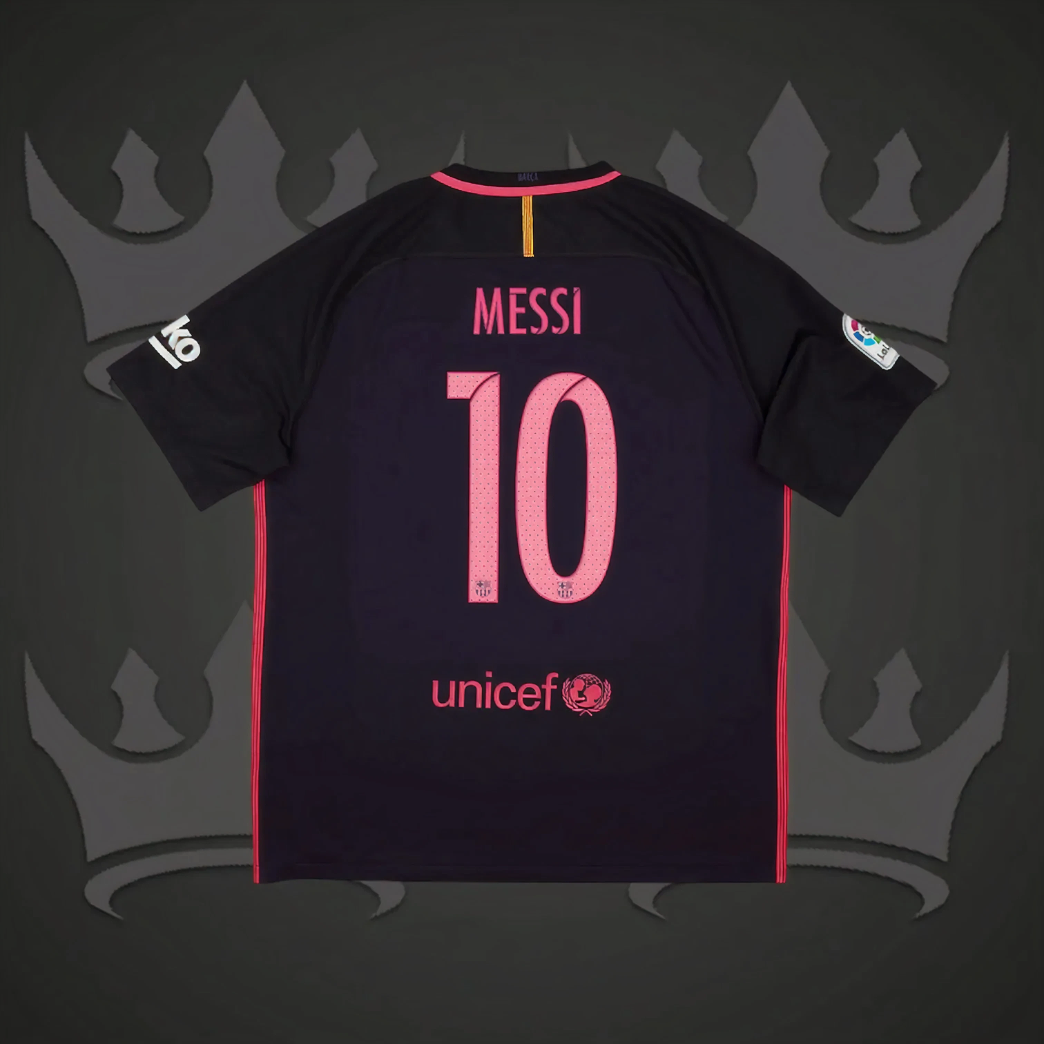 FC Barcelona 2016/17 Away Retro Kit